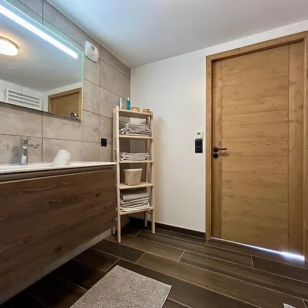 Appartement Homency - Fermes De L'alpe C403 *